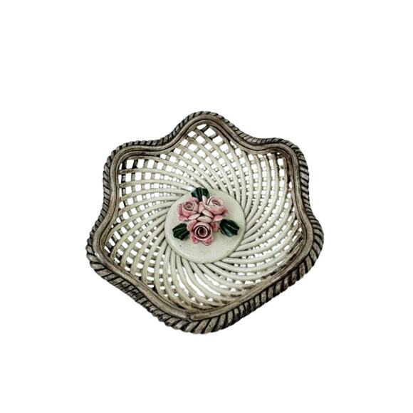 VISCONTI MOLLICA CAPODIMONTE Latticework Basket Trinket Dish Ceramic Flower IT - Picture 1 of 7